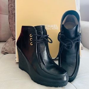 Michael Kors Wedge booties